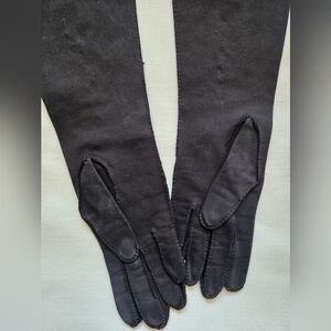 Vintage Hansen Black Embroidered Beaded Long Gloves Stitching on Fourchettes NEW
